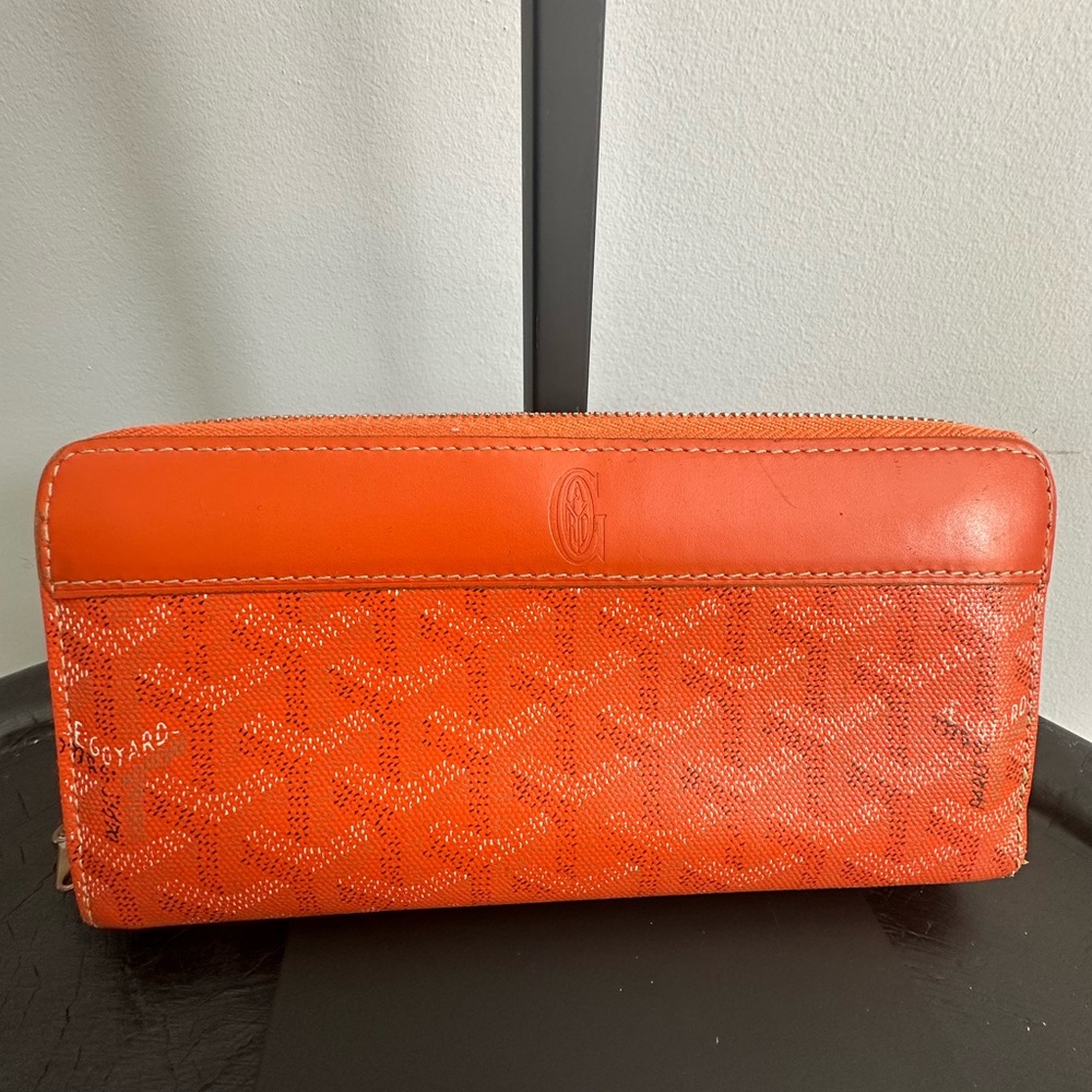 Rare Beautiful Vibrant Orange Goyard Zip Wallet